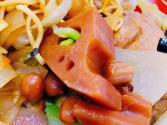 莲藕焖花生-文星素食(兴华路店)