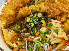 -丽丽三鲜螺蛳粉(田林路店)