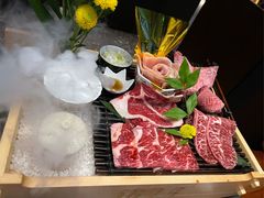 -铭牛烧肉·和牛海鲜自助(高新月牙湖店)