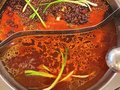 鸳鸯锅底-艾嬢七八九老火锅(37年李子坝店)