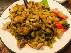 酸菜炒大肠-伍哥厨房(新滘东路店)