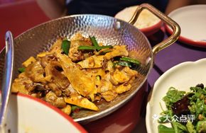 Panda Bamboo Shoots Stir-Fried with Twice-Cooked Pork