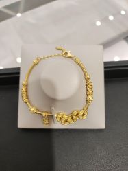 -周生生Chow Sang Sang(东方店)