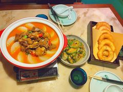 沙地萝卜炖羊肉-佬麻雀·新湘菜(东方宝泰店)