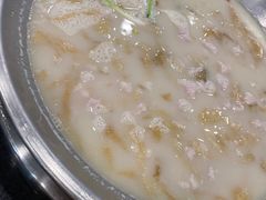 -老来福·非遗酸汤兔(凯旋路店)