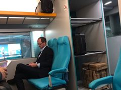 -龙阳路磁悬浮列车总站-停车场