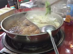 -老石黑山羊毛驴肉火锅(金凯广场店)