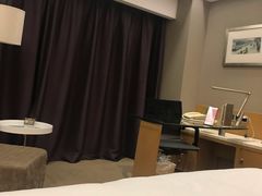 -上海中航虹桥机场泊悦酒店