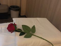 -新盈光·云会所(百丈东路店)