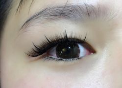 -睫乐园•睫公馆•美睫美甲沙龙
