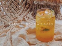 橘柠百香苏打-小草莓·Little Strawberry