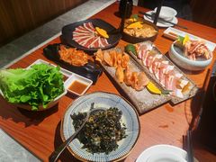 -山之屋炭火烧肉·生啤畅饮(大朗万科中央公园店)