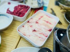 -杨老板·海鲜集市火锅·鲜切牛肉(中防万宝店)