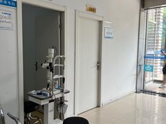 -上海大学附属上海和平眼科医院