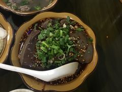-小杨翘脚牛肉