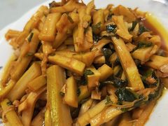 雪菜肉丝小笋-翠茗农庄土菜馆(天目湖店)