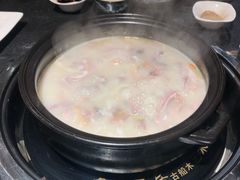 -大匠工房古船木艺术餐厅·猪肚鸡专门店(长白仙岛店)