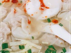 -胖子馄饨坊