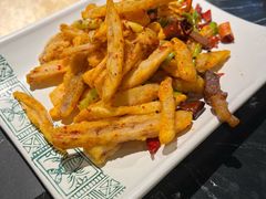 牛干巴炒莲藕条-云海肴云南菜·蒸汽石锅鱼(青岛万象城店)