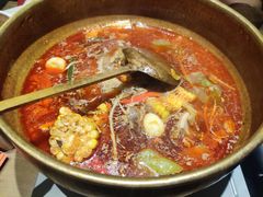 -毛肚向右·川渝毛肚王(经开永旺店)