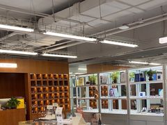 -无奔眼镜·蔡司·依视路授权店(马家堡店)