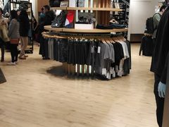 -lululemon(上海浦东IFC店)