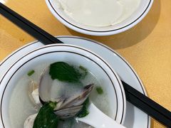 -鹏城人家海鲜酒家·23年老字号(较场尾店)