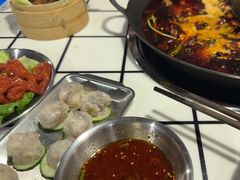 -鹿鸣山草本茶香火锅(园西路店)