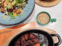 -西语·炭烧牛排(卓越中寰店)