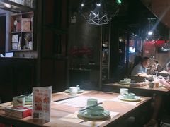 -椒行天下·干锅·牛蛙(万宝店)