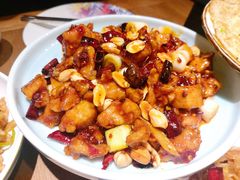 宫保鸡腿肉-娄三少春饼·烤鸭(合生汇购物中心店)