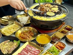 -胡悦里韩式烤肉(芝罘万达广场店)