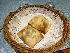 馕坑烤包子-巴扎美食·新疆菜·西域歌舞表演餐厅(新疆大厦店)