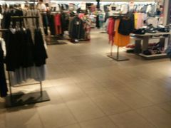 店内环境-ZARA(金安国际购物广场店)