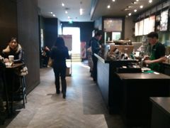 -星巴克臻选(南京金茂览秀城店)