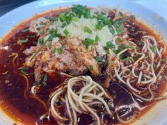 -洪平血旺椒麻鸡雅鱼饭店(熊猫大道店)