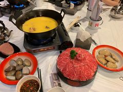 -鲜入围煮花胶鸡海鲜火锅