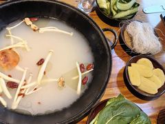 -壹兆圆重庆火锅手工炒底料(长白格林玫瑰湾店)
