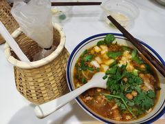 -窄巷口生烫牛肉米线(客村店)