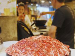 安格斯牛肉-鲜入围煮花胶鸡海鲜火锅