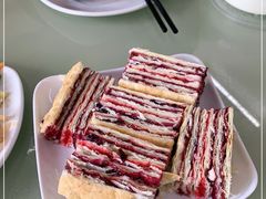 -敖特尔布里亚特美食坊(世纪花苑店)