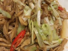 -洛东土菜馆(建国北路店)