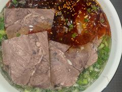 二细-伊穆祥牛肉面总店·清真