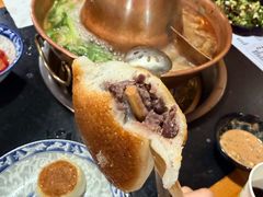 -果松木炭酸菜铜火锅·外婆参鸡汤