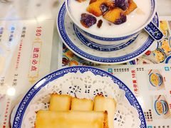 -广信牛奶甜品世家(台东店)