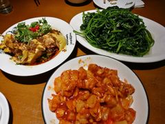 清炒红薯叶-鑫小城故事·砂锅·排骨藕汤(兴业路店)