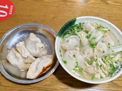 -黄阿姨锅贴大王(万航渡路店)