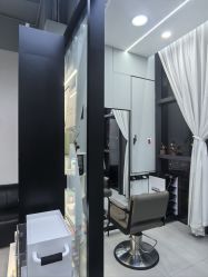 -U·NI SALON 造型