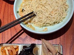 -裕兴记•蟹黄面馆(人民广场店)