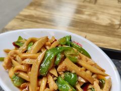 -一点一线重庆小面(重庆创意公园店)